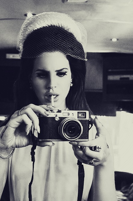 born-to-adore-lana:   