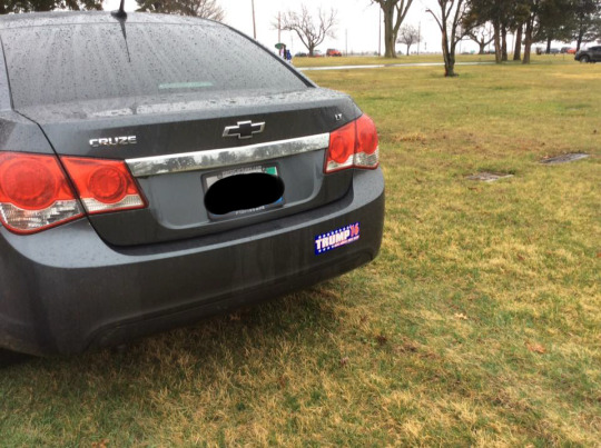 gokuma:  borkyno:  clockworkpriest:  So Donald Trump had a rally in my town today, and apparently some of his supporters who couldn’t find room to park at the venue parked their cars in the graveyard across the street -on top of the graves-.  Who the