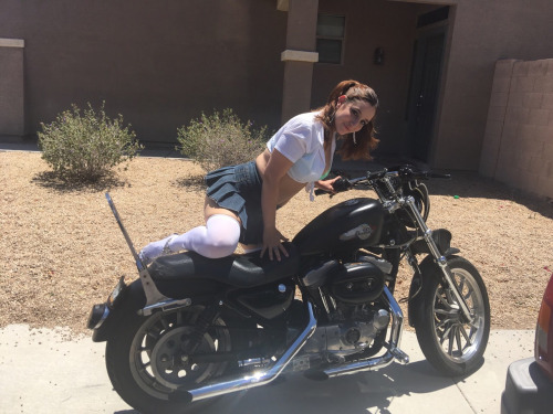 tyandalice: sexybikerbitches: Here’s a submission from tyandalice. Thanks for the submission M