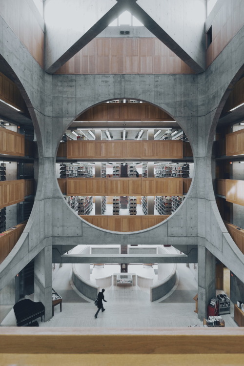 Phillips Exeter Academy Library Louis I. Kahn