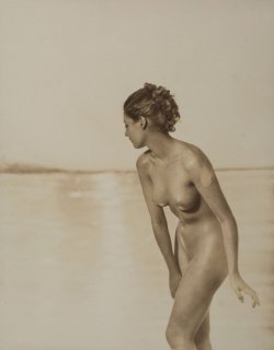 grandma-did:  oldalbum:  Rosalind Maingot - Nude, 1930s  Perfect!  Why have I not heard of this photographer before?