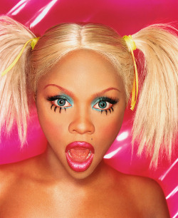 lil-kim-confessions:   lil’ kim by david