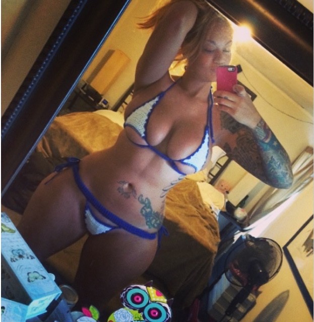 evans601:  #whootywednesday: @avi_berri  Daaaaaaaammmn