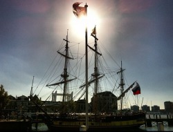 livellifeasakid:  Pirate ship in our harbor