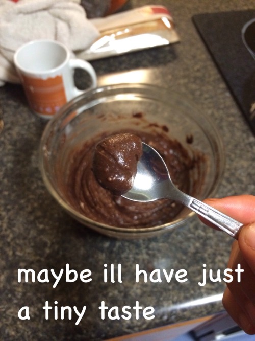 fandom-incs-mother:  fandom-inc:  *mom voice* YOU’RE GOING TO GET SALMONELLA  YOU’RE GOING TO GET SALMONELLA    actually no. each egg you used has a 1/70,000 chance of holding salmonella. so the odds are in your favor unless you have consumed more