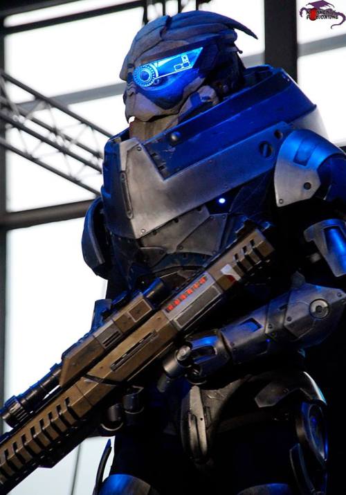 padzi:  Michał Gwiazda as Garrus VakarianCosplay porn pictures