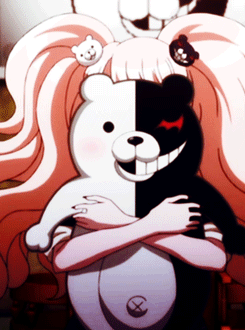 grimphantom:  kansashi: Junko from Dangan Ronpa's episode 13 Extended Version （人´∀`*）  By any chance she has multiple personality? :P  < |D’“’