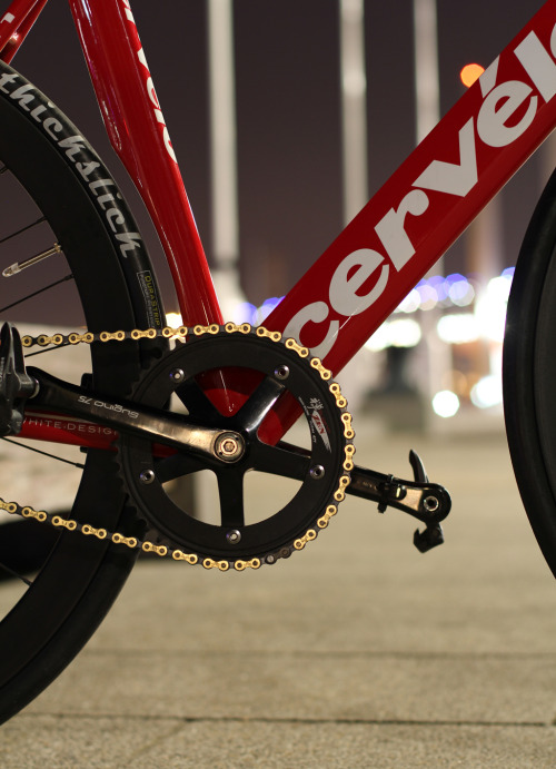 thisaintretro: Love my trackie… Cervelo T1