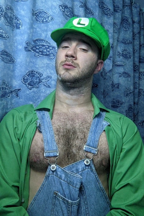 Luigi Is A Slut On Water Level