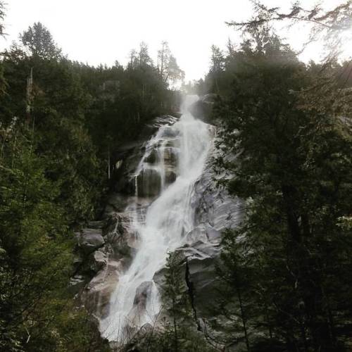 My first Canadian waterfall <3 #scenicphotography #scenic #scenicdrive #Canada #britishcolumbia #