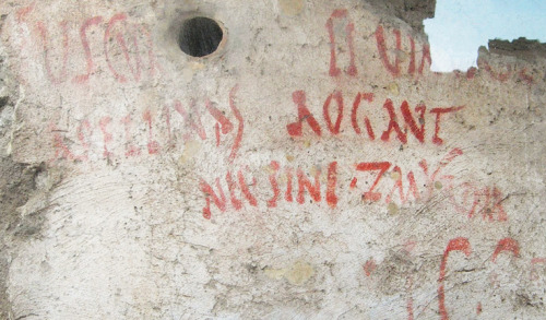 little-red-riding-berry:What I really love about the graffiti in pompeii is some people said really 