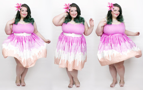 http://blog.fashionlovesphotos.com/2018/04/jade-ice-cream-dress-collectif.html&copy; Diana Thompson 