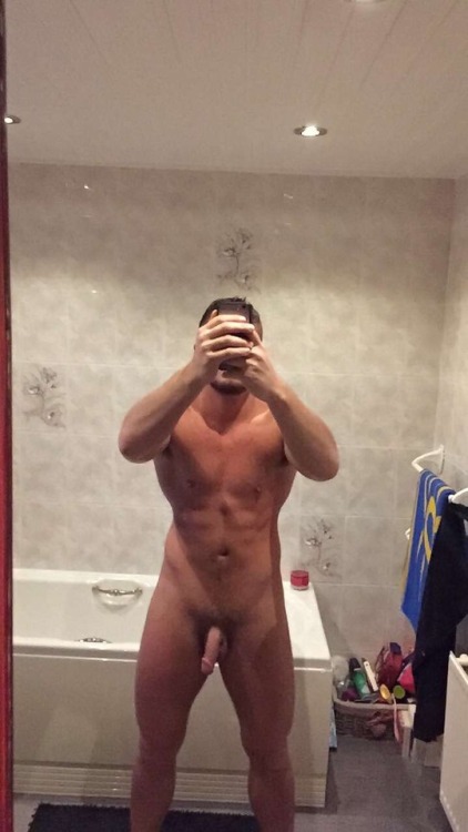 Wow he was stripped low the Aussie lad