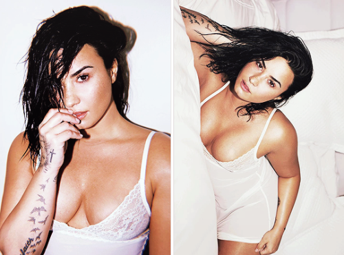 Porn Pics deusasesedutoras:  Demi Lovato