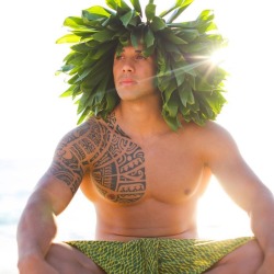 polynesianmen:       Kepa Gaison 