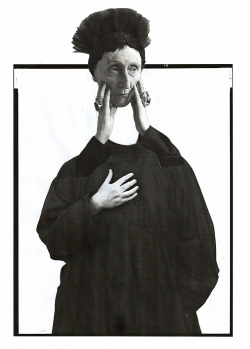 tackorama:  Edith Sitwell, “poetess”: