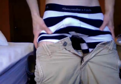 wankandfap:  Like what you see? Visit WANK AND FAP for more! If you would like to be a part of this growing collection, submit your pictures HERE!