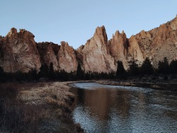 theoregonscout:  Last light at Smith Rock.