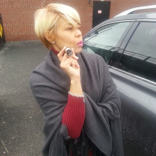 denise11867: Puff, puff… #simpleandslique #cigars #smoke #clubmacanudo #clubs