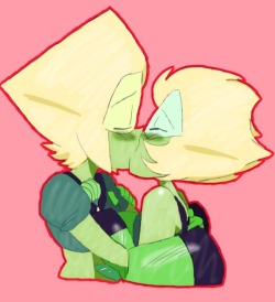I bet 5XZ practically melts when 5XB interrupts her and pulls her into a kiss like this(lordsauronthegreat)you’re killin me smallsyou and your shiny colors and your little headcanons
