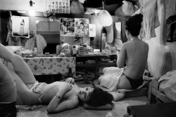 almavio:Werner Bischof  1951. Tokyo. Striptease