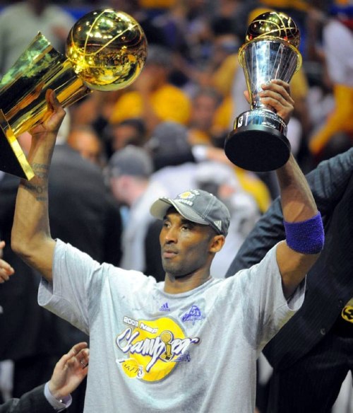 365 DAYS OF BASKETBALL