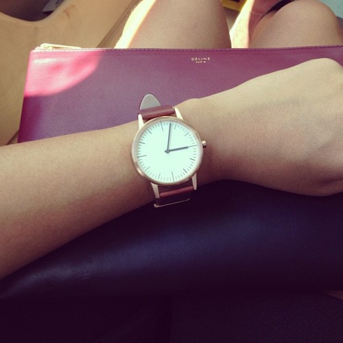 mangoflower:  puhcific:  peeccavii:  velvet-fridays:  Celine clutch  so classy  I’d like both.  . 