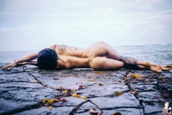 sglovexxx:  Venom Suicide