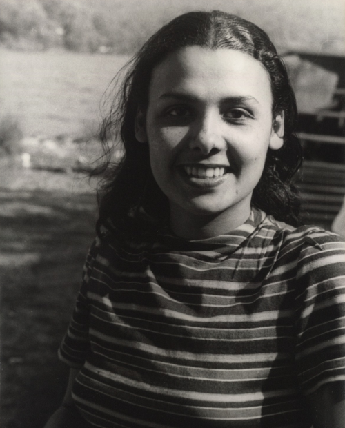 twixnmix: Lena Horne photographed by Carl Van Vechten at Greenwood Lake on September 15, 1941.