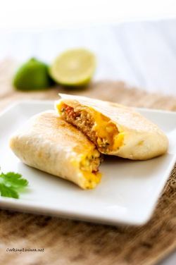 vegan-yums:  Veggie &amp; Quinoa Burritos    