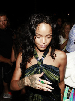 sheisunapologetic:  Out & About in Brazil.