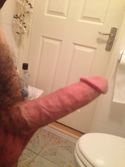 thezertsenmethod:  nakedguyselfies:  nakedguyselfies.tumblr.com  If you’re gay/bi and you’re not following my blog here, you should re-evaluate and follow, because around here, we’re pretty hetrophobic ;) But Seriously For More hot guys follow