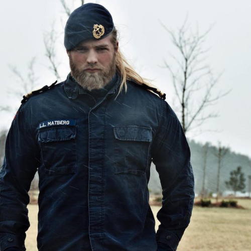 Sex mymodernmet:  Norwegian Navy Officer and pictures