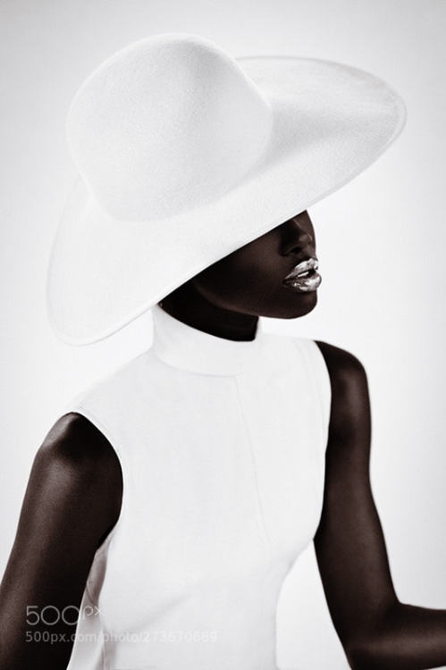 &ldquo;Lady in the hat ? by AnnaShmel&rdquo; ☛ bit.ly/1dG7rXS New Editors&rsquo; 