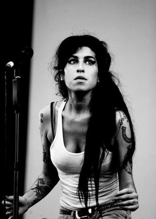 lilpieceofmyworld - That voice. Still incredible.RIP Amy...