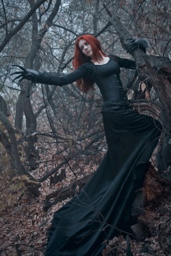 victorian-goth:  Victorian goth http://victorian-goth.tumblr.com/