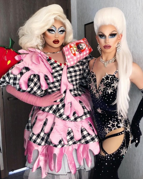 ughquaria - just a couple natural gals being natural gals 