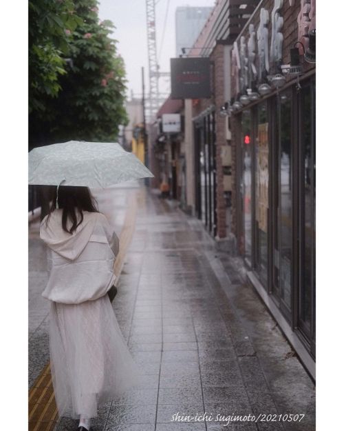 休日スナップ 2021.5.7@有楽町 雨の日 fujifilm_xseries #fujixt3 #スナップ #風景 #風景写真 #雨 #雨の日https://www.instagram.co