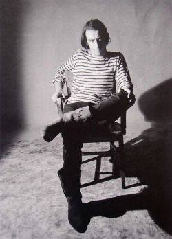 tomakeyounervous:John Cale