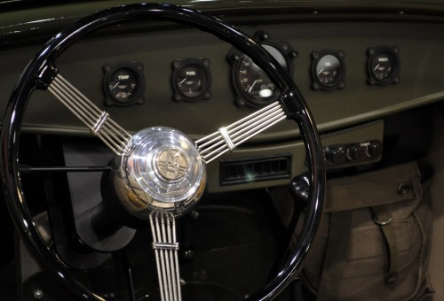 rodandcustomshow:    Metal Of Honor Duece   