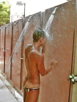 I heart wet men.