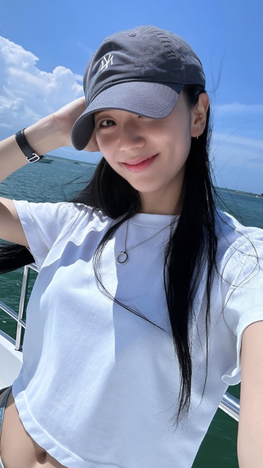 Jisoo ( Blackpink )