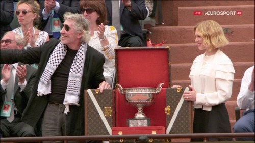 mcfffartney:  Roger Waters at the French Open (06/10/18)