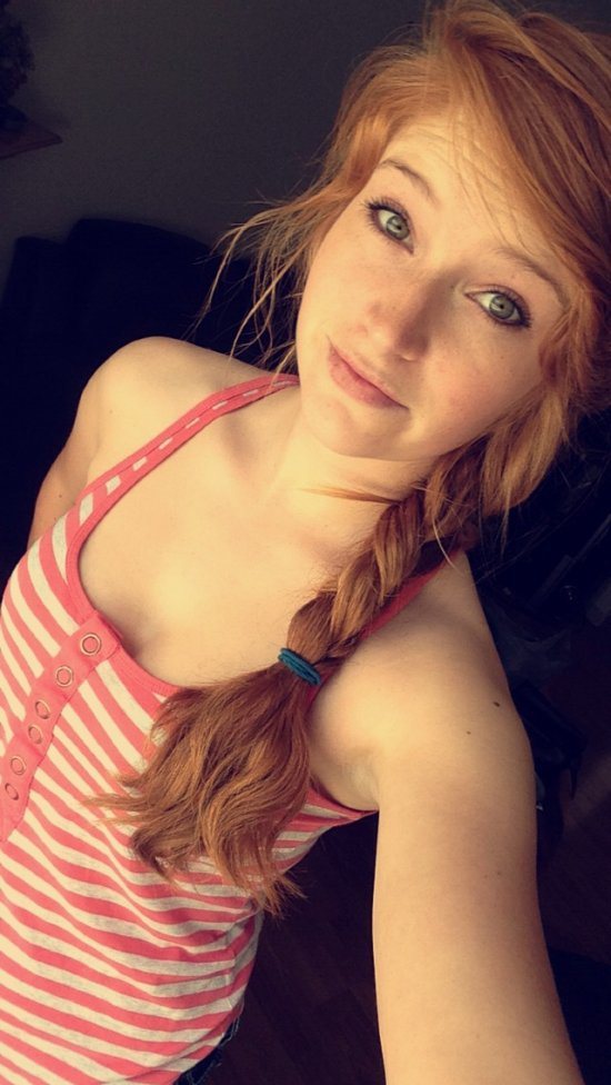 Cute redhead!