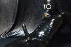 rubberchris:  Hard in rubber 