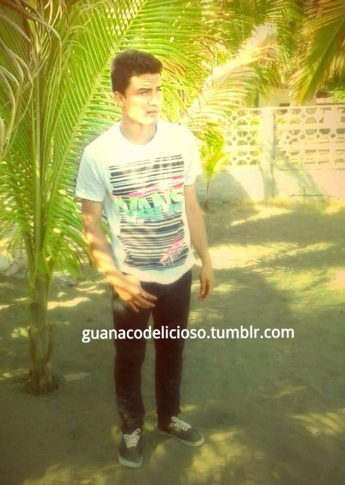 guanacodelicioso:  Rico bombón 😘 El es Mauricio Rivera, super caliente el chero 🔥👅💦➲REBLOGUEA 👈