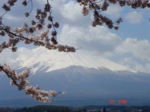 towlermeetsworld:mount fuji, japan, 2014