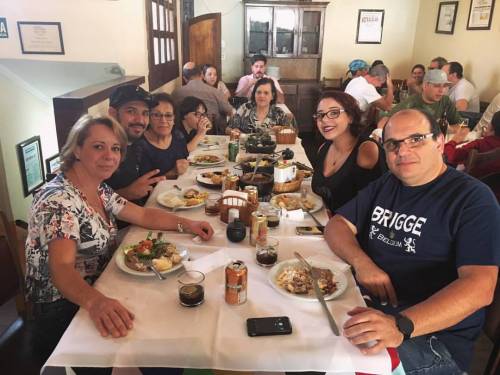 Comida maravilhosa, boas companhias, alegria e muito amor. #family #diadospais #fathersday #2016 #C