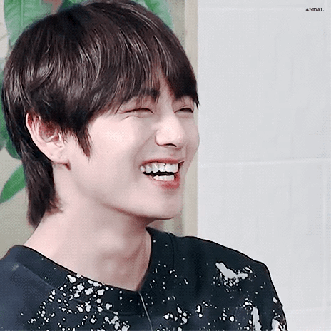 Kim Taehyung Kim Taehyung His Precious Box Smile