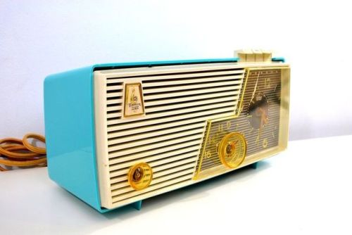 00radiogaga00:Sky Blue and White 1956 Emerson Model 883 Series B Tube AM Clock Radio Mid Century Rar